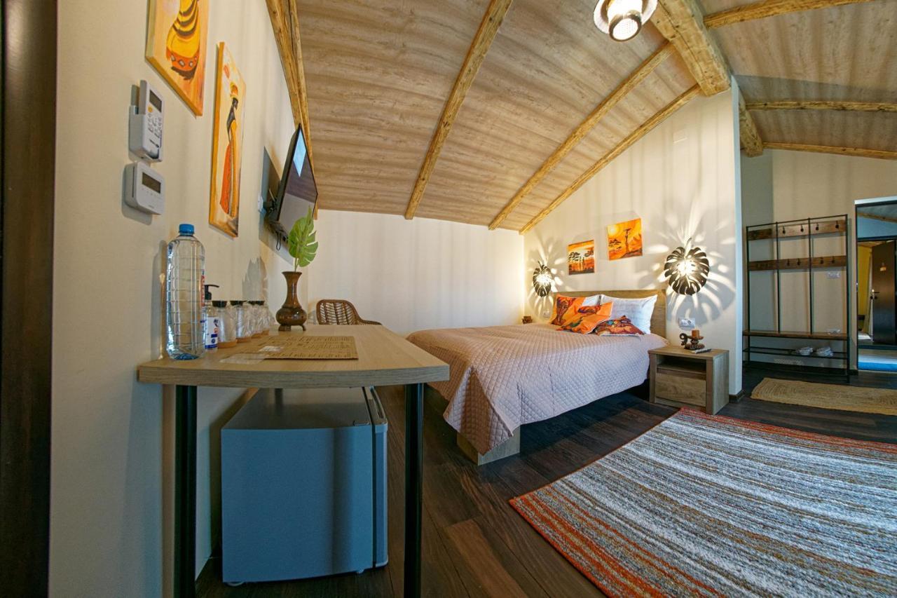 Pensiunea Stefania Guest house *
