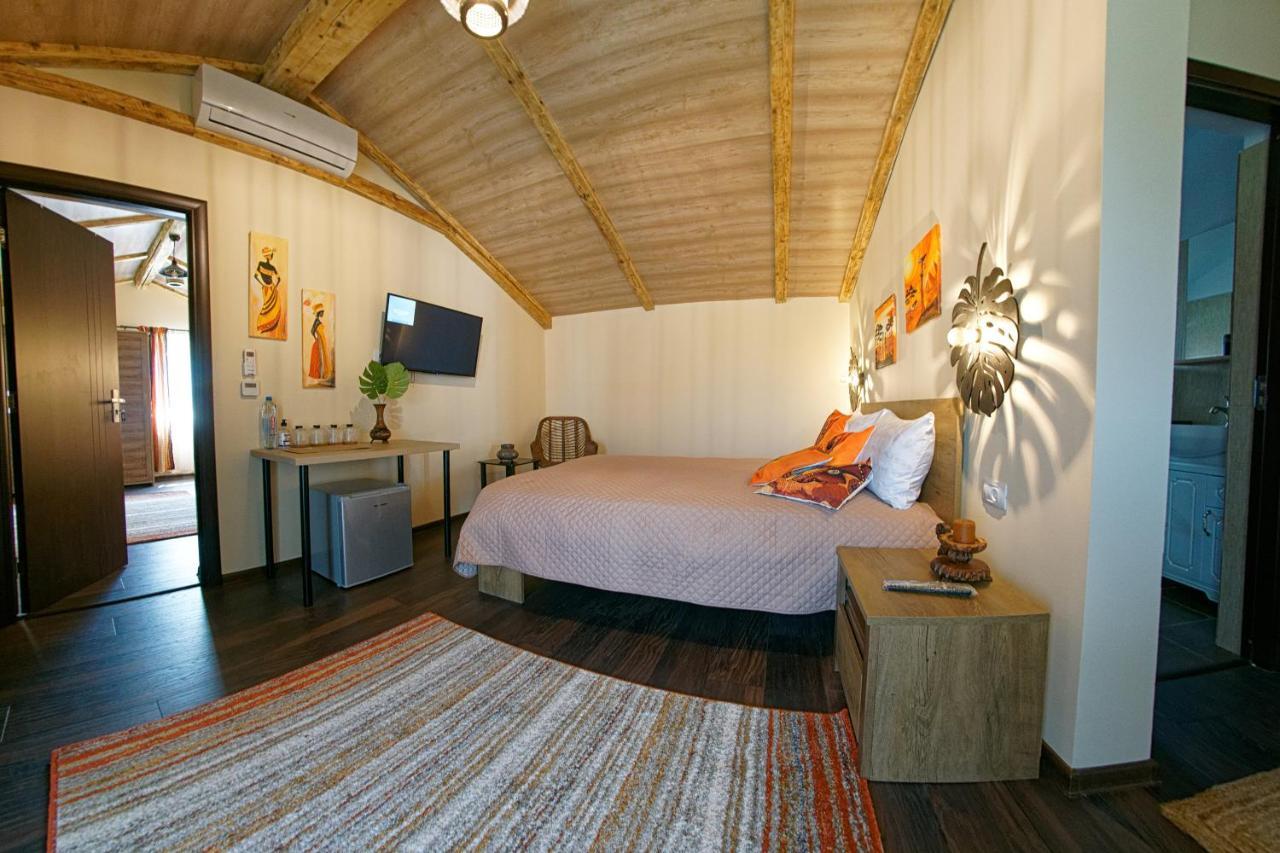 Pensiunea Stefania Guest house *